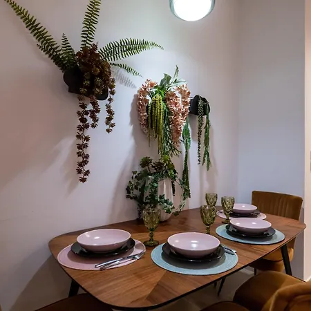 Eden Apartman *