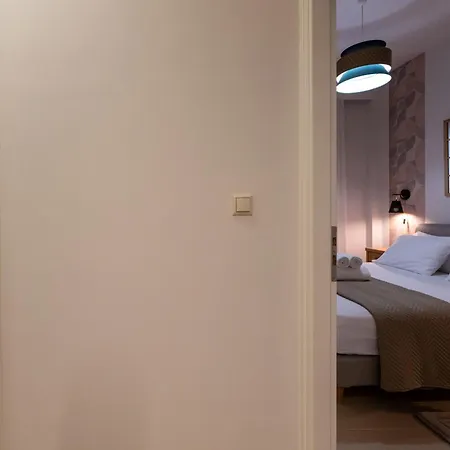 Main Square Comfort Living