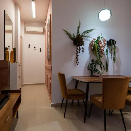 Main Square Comfort Living * Kalamata