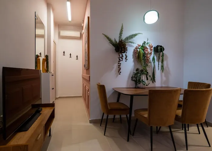 Main Square Comfort Living * Kalamata